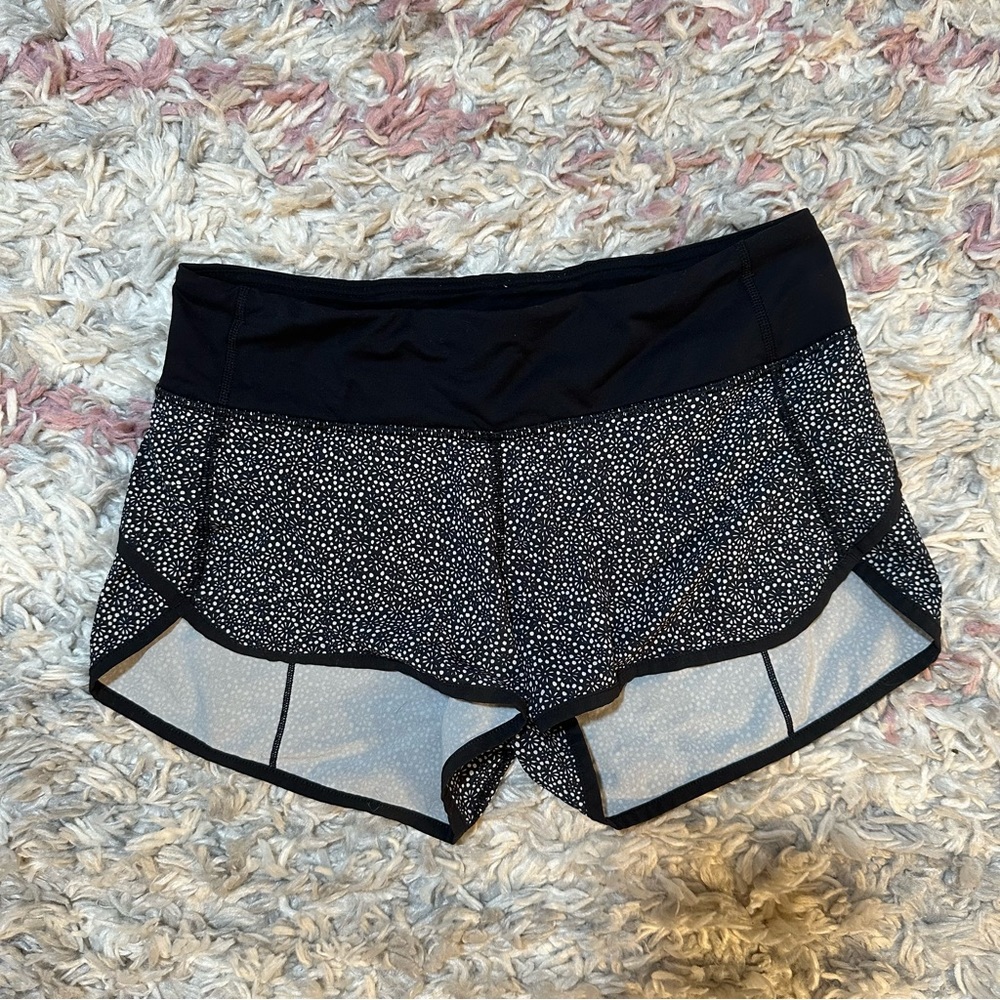 Lululemon black and floral patterned shorts 4
